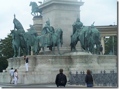 Heroes_Square5